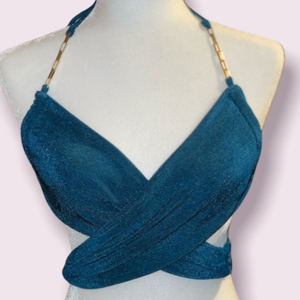White. Fox Teal Cross Over Top